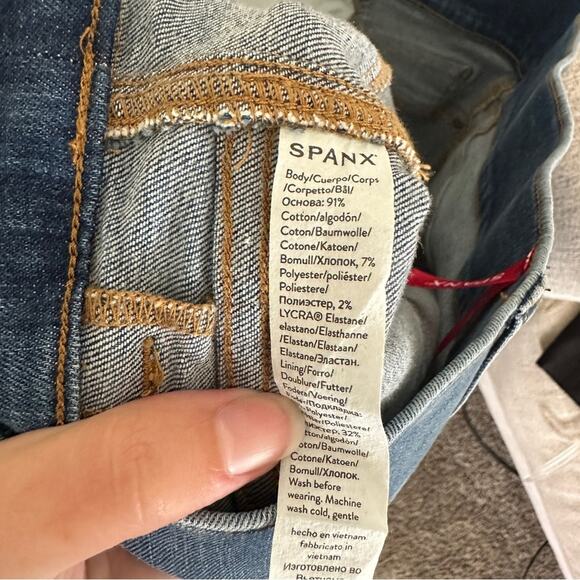 Spanx SPANXshape EveryWear Flare Jeans In Vintage Indigo 1X - Picture 5 of 7